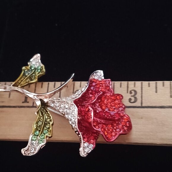 Red Rhinestone Flower Brooch - Picture 4 of 5
